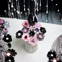 PINK/BLACK VINTAGE Retro ~glass flower/leaf bouquet tiny small miniature glass flowers; handcrafted lampwork, gift, curio, windowsill