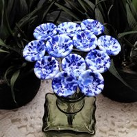 Blue and White Coral Disk Chinoiserie Currier Ives glass flower headpins, tiny small mini glass flowers on wire individual crafted lampwork