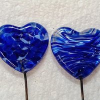 Glass Heart Plant Pick, Dark Blue Mix on clear 5in wire. Use for floral bouquet, wedding, cake decor, plants, jewelry, gifts; handmade 3/4in