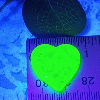 My Heart Glows! Uranium Small Heart  3/4in, vasoline glass with white swirls. lampwork pocket heart, cabachon, wire wrapping, jewelry, curio