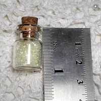 TINY Bottle Uranium UV Glass Chips in Jar Uranium Green Blue Yellow Red FireAmber, Mixed. 365nm, 395nm - great gift for uranium collection