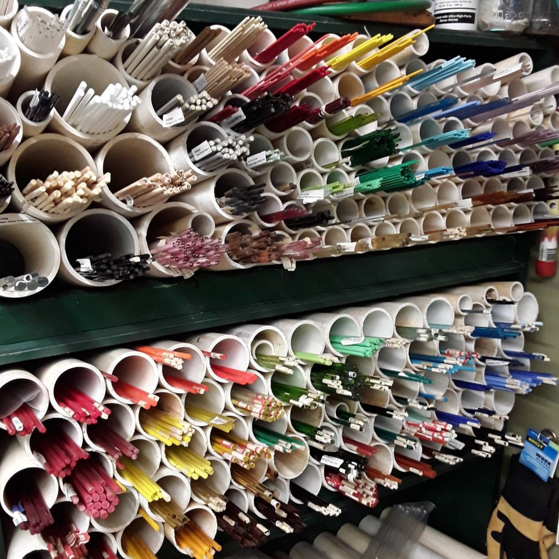 Elegant Medium Green Glass Leaf Headpins;  tiny, small glass leaf shape on wire. Perfect for jewelry, mixed media, wedding decor, host gift