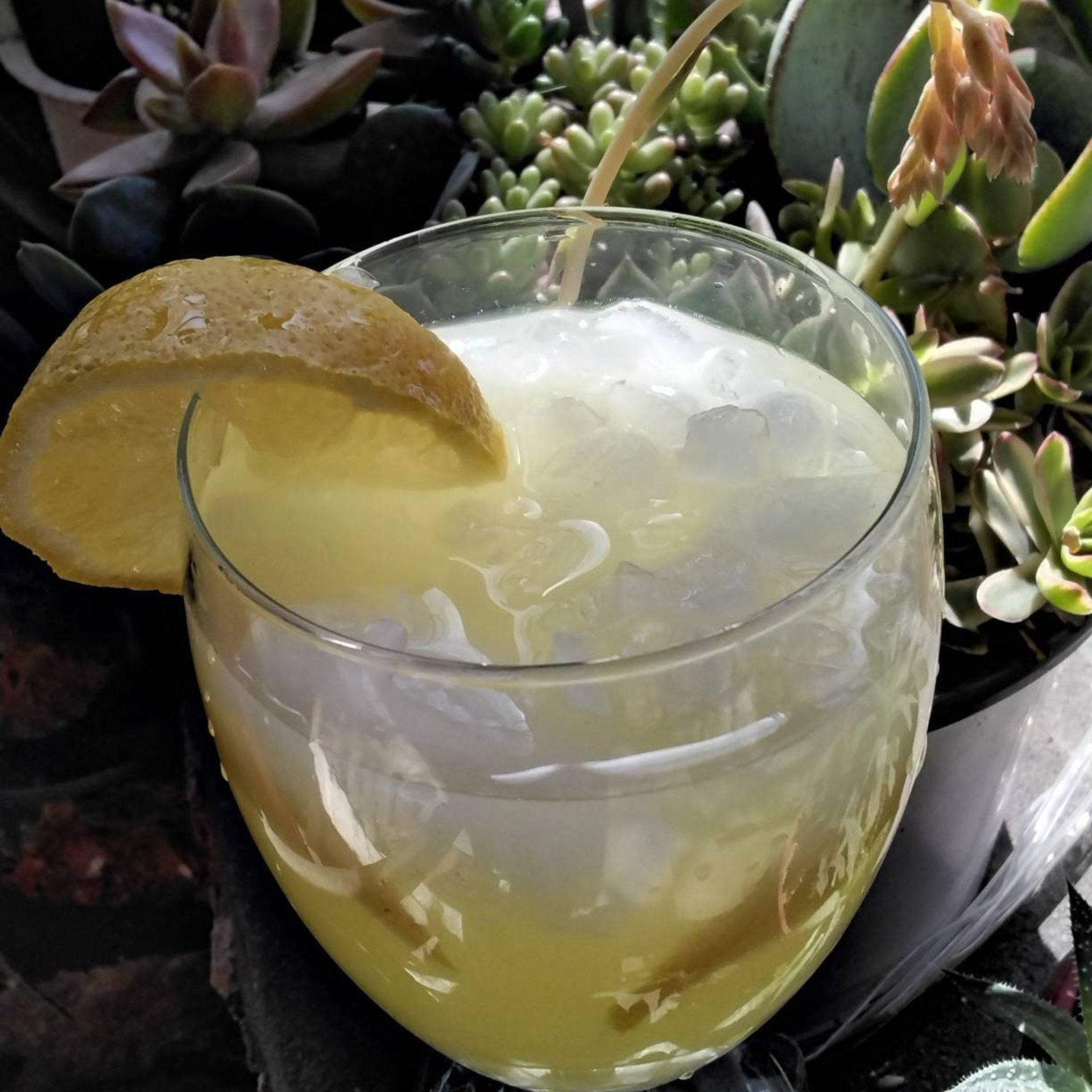 LEMONADE MOTTLE glass flower headpins ~ tiny small mini glass flowers on wire; individually crafted lampwork UV glow reactive!