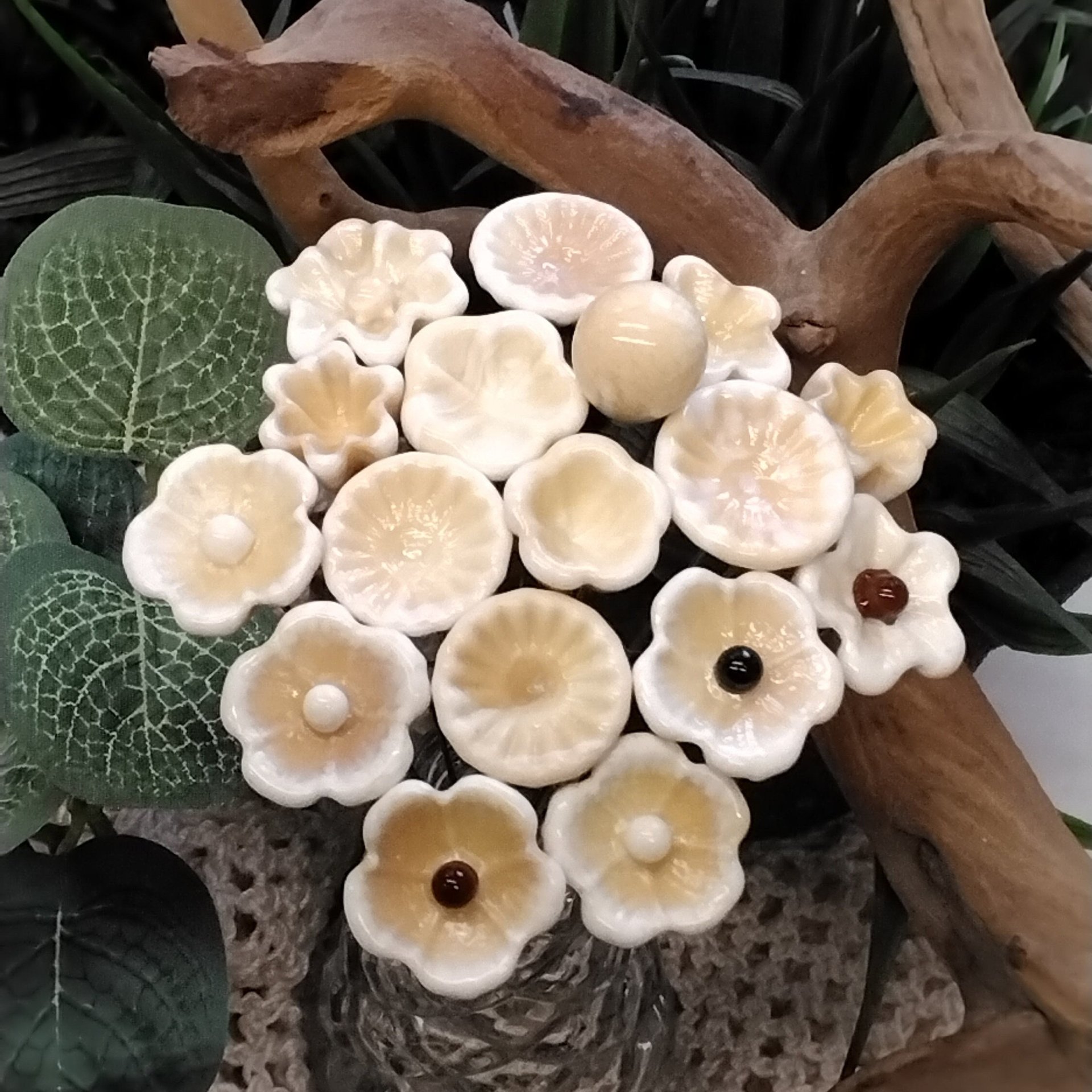 ANTIQUE DARK IVORY glass flowers, miniature tiny small glass flowers on wire; antique autumn fall, jewelry, mixed media, wedding, gifts