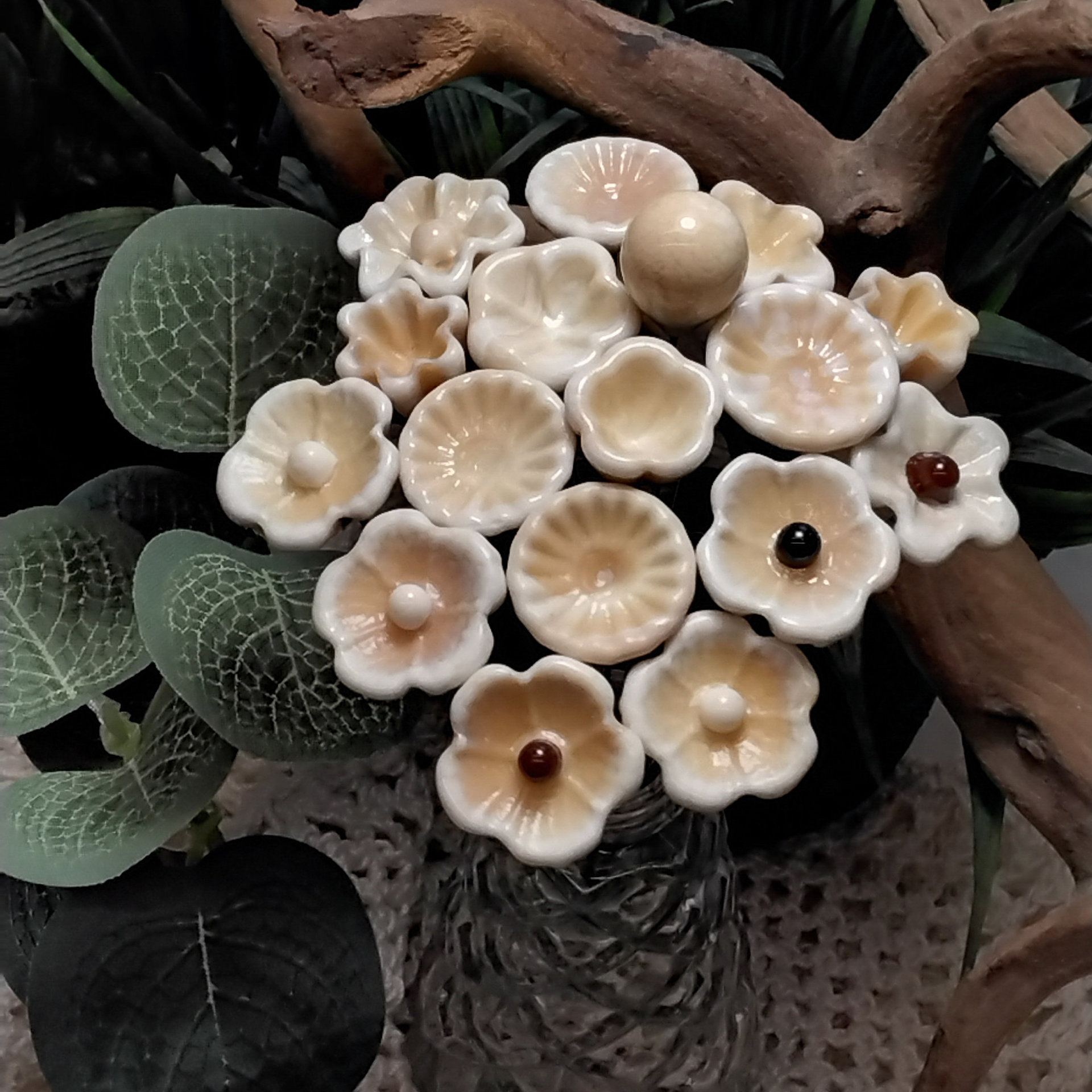 ANTIQUE DARK IVORY glass flowers, miniature tiny small glass flowers on wire; antique autumn fall, jewelry, mixed media, wedding, gifts