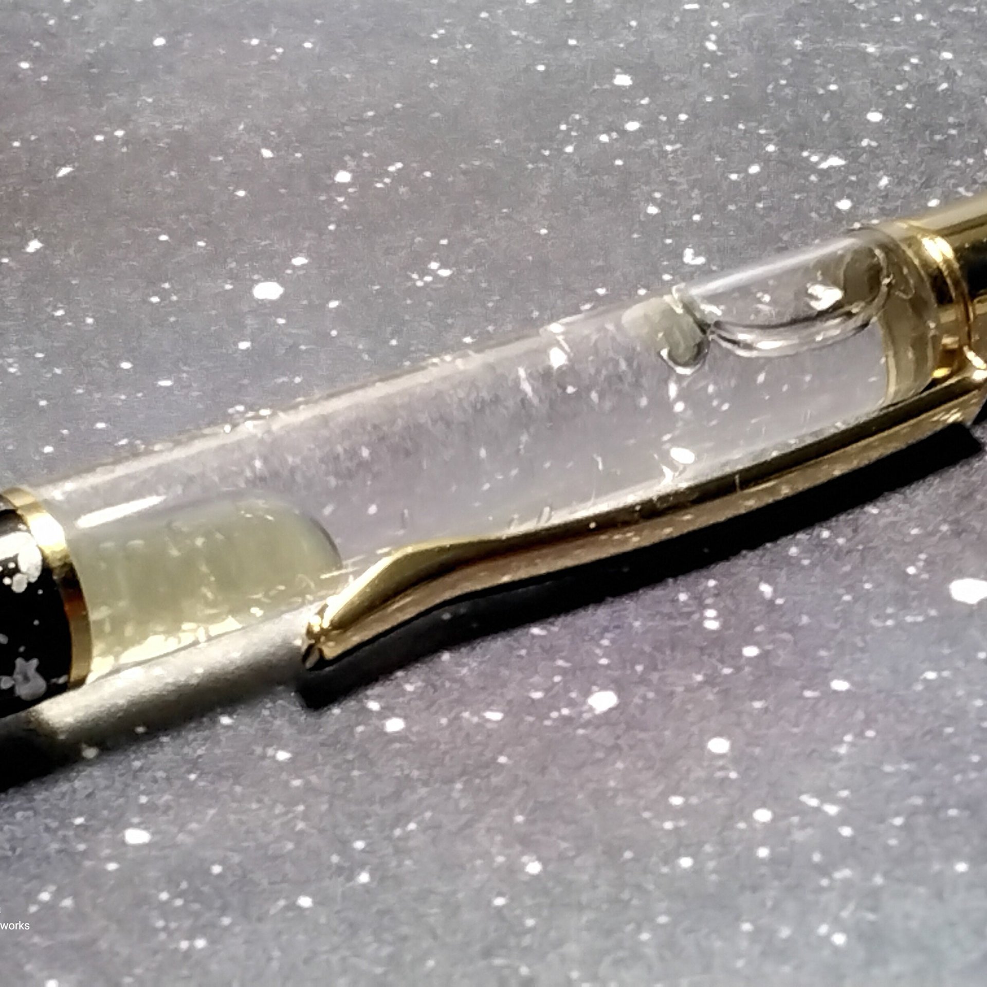 Alien Spit Slime Goo Ink Pen -proof that aliens do exist! UV glow, uranium glow radioactive, slime filled ink pen with cosmic design LIMITED