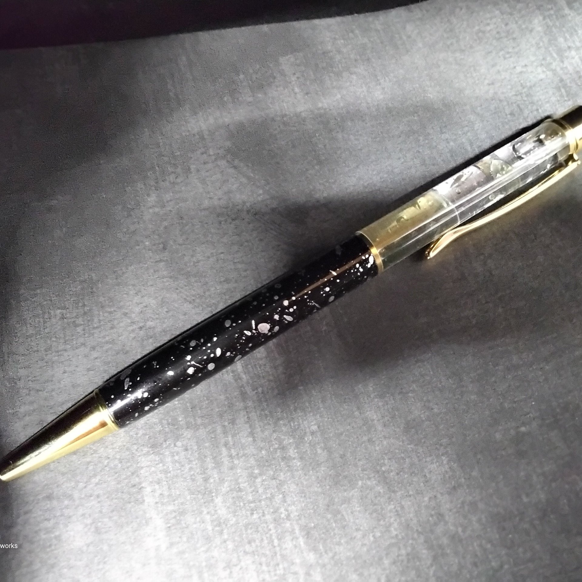 Alien Spit Slime Goo Ink Pen -proof that aliens do exist! UV glow, uranium glow radioactive, slime filled ink pen with cosmic design LIMITED