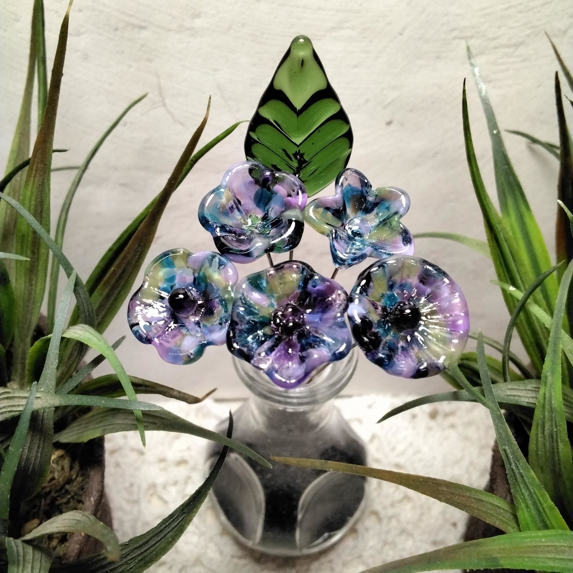 HYDRANGEA glass flowers, tiny small mini glass flowers on wire; handcrafted lampwork, jewelry, mixed media, wedding, plants, great gifts