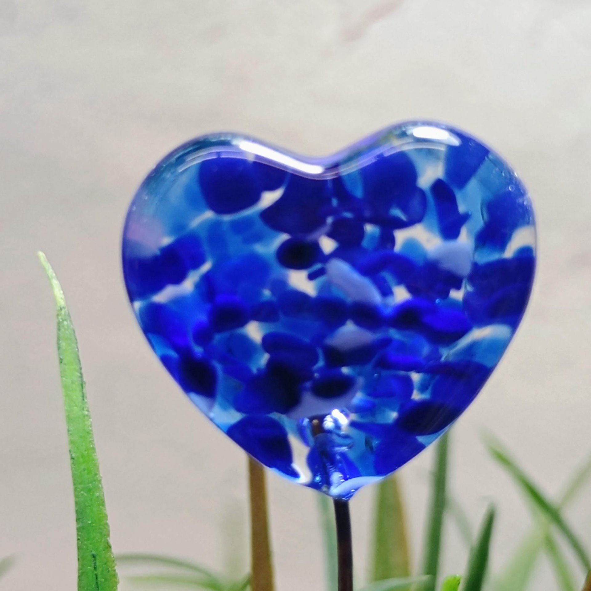 Glass Heart Plant Pick, Dark Blue Mix on clear 5in wire. Use for floral bouquet, wedding, cake decor, plants, jewelry, gifts; handmade 3/4in
