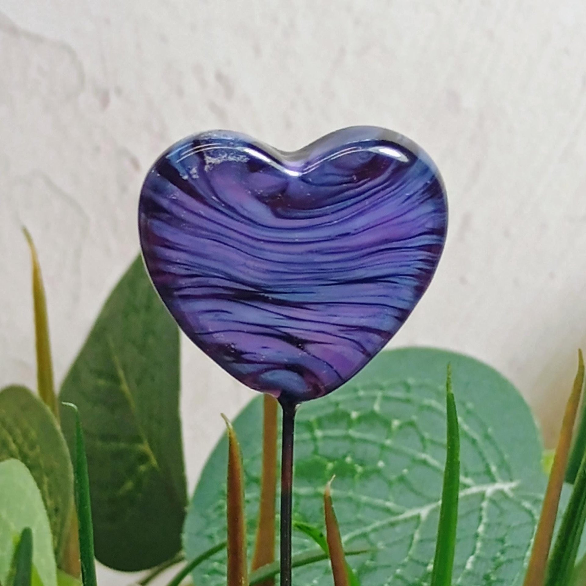 Glass Heart Plant Pick, Dark Purple Lavender Swirl on 5in wire. Use for floral bouquet, wedding, cake decor, plants, jewelry, gifts; 3/4in