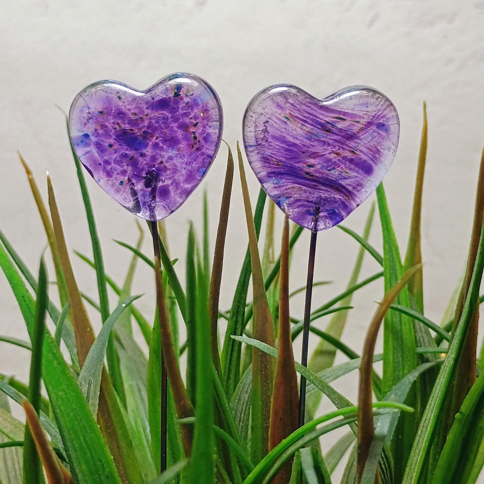 Glass Heart Plant Pick, Purple Mix on clear, 5in wire. Use for floral bouquet, wedding, cake decor, plants, jewelry, gifts; handmade 3/4in
