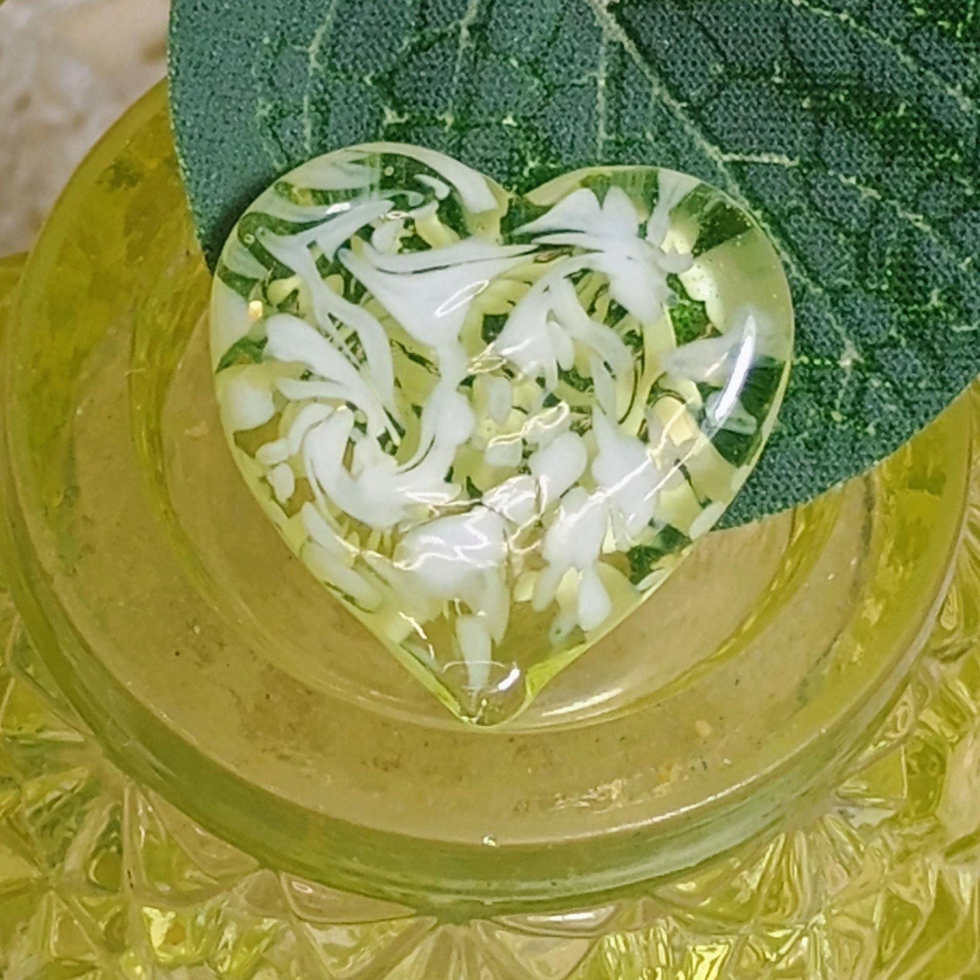 My Heart Glows! Uranium Small Heart  3/4in, vasoline glass with white swirls. lampwork pocket heart, cabachon, wire wrapping, jewelry, curio