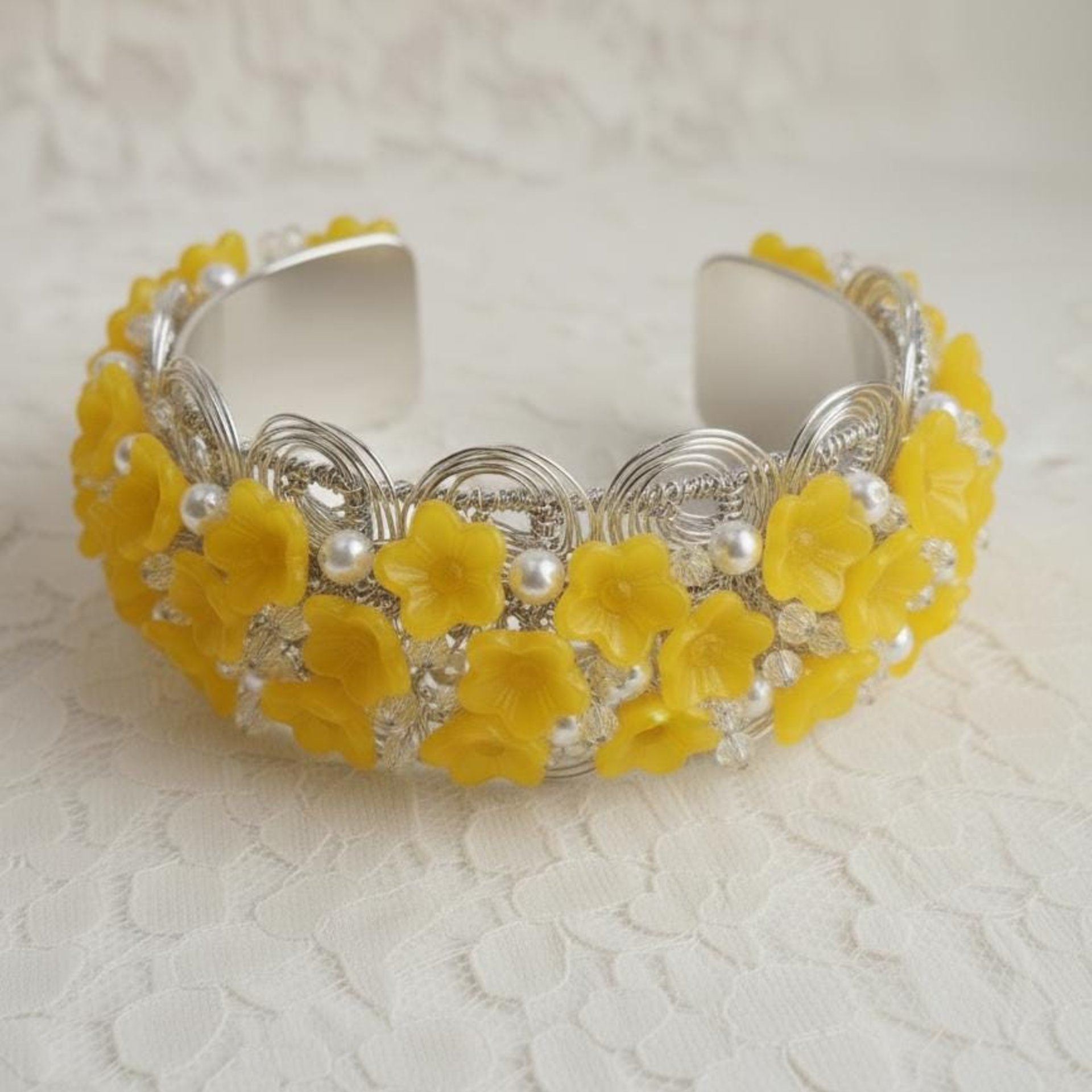 YELLOW TRANSLUCENT glass flower headpins, tiny small miniature glass flowers on wire; jewelry supply, curio, windowsill, small bouquet, gift