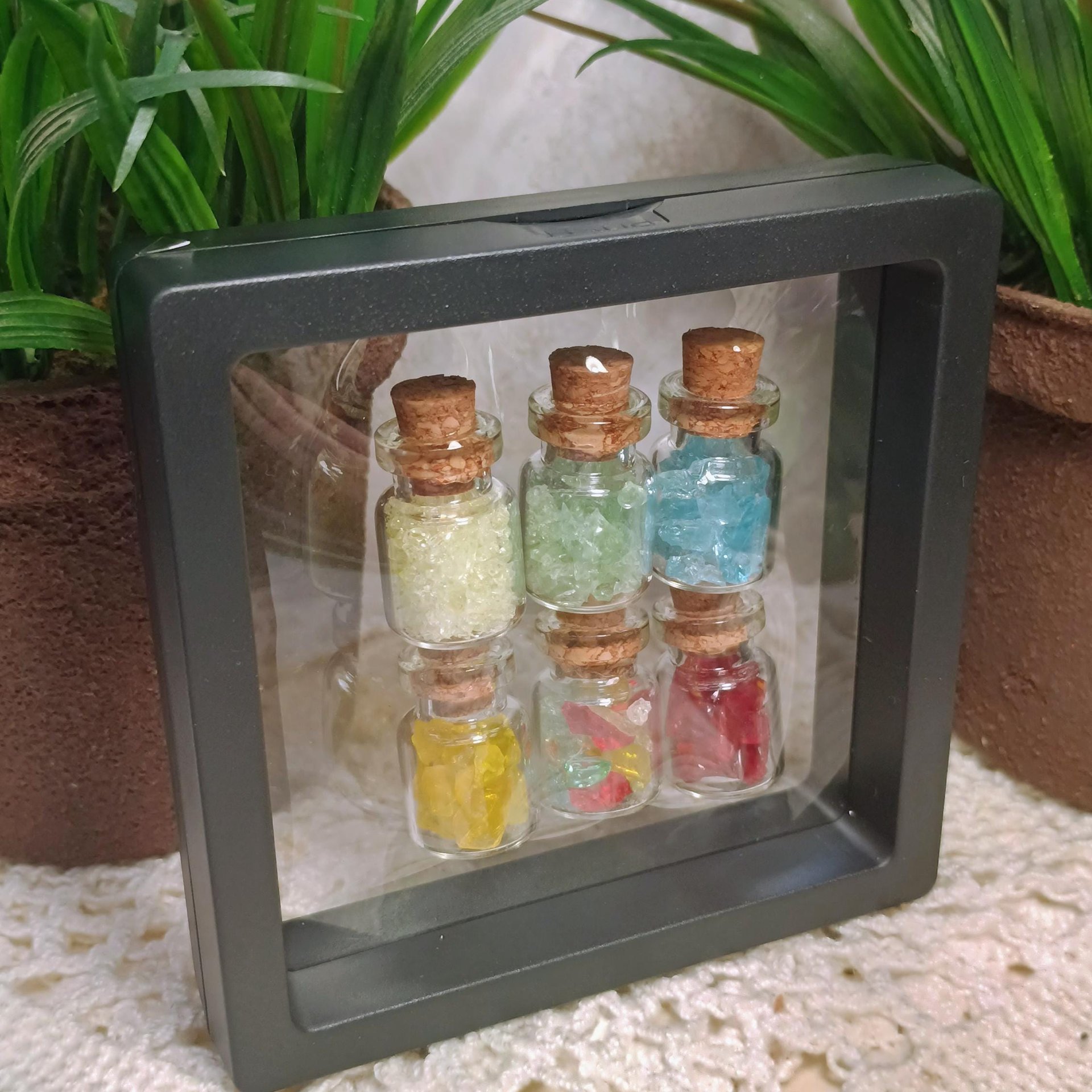 TINY Bottle Uranium UV Glass Chips in Jar Uranium Green Blue Yellow Red FireAmber, Mixed. 365nm, 395nm - great gift for uranium collection