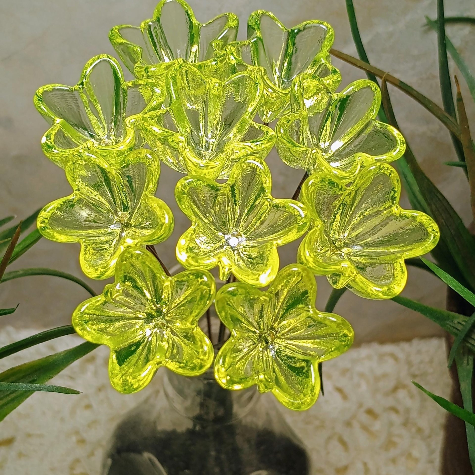 NEW! Uranium glass flower, large Starflower 20mm on 5in wire. Use in floral bouquet, plant pick, jewelry, gifts; bright glow 395nm