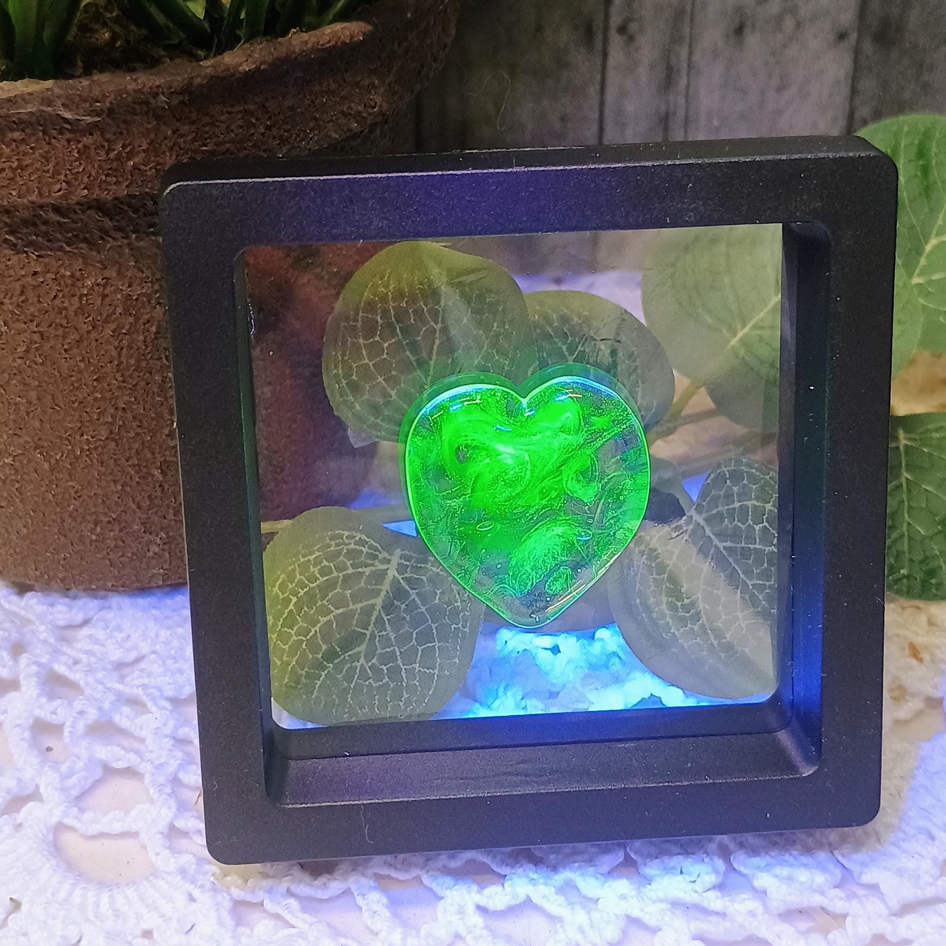 My Wispy Heart Glows! Uranium Large Heart  1" (25mm) clear glass with uranium swirls; This pocket heart is perfect for gift or curio display