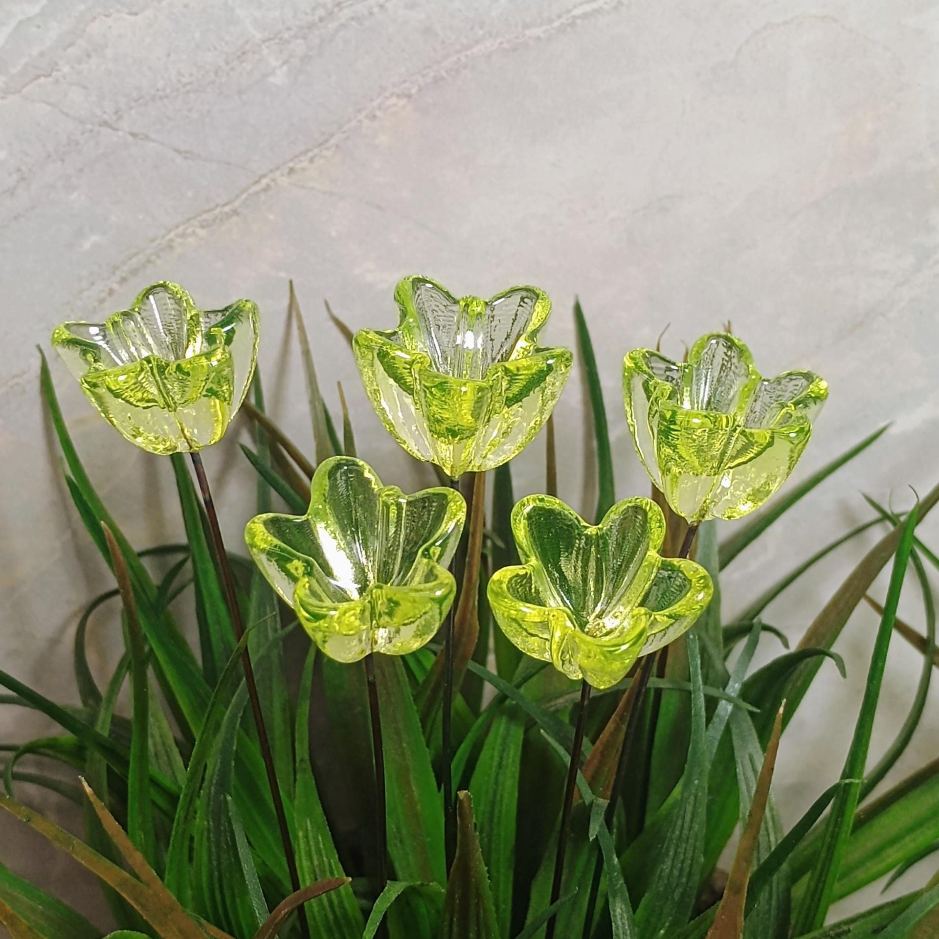 NEW! Uranium glass flower, large Starflower 20mm on 5in wire. Use in floral bouquet, plant pick, jewelry, gifts; bright glow 395nm