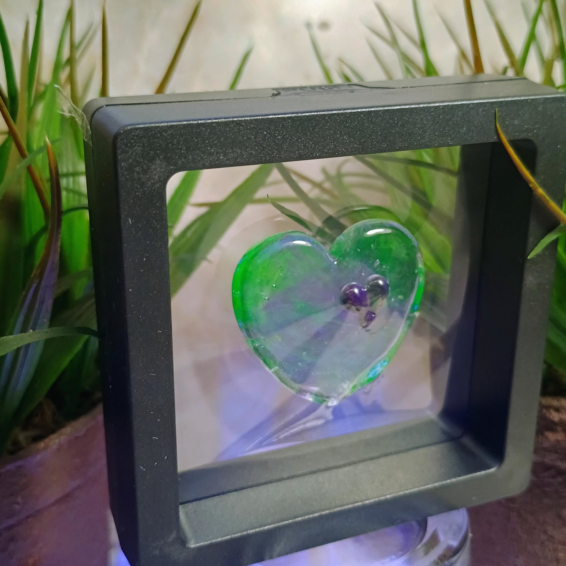 Wispy Uranium Lavender Heart UV Glow! Uranium Large Heart 1.25" (30mm) lavender with uranium swirls; pocket heart, perfect Valentine's gift