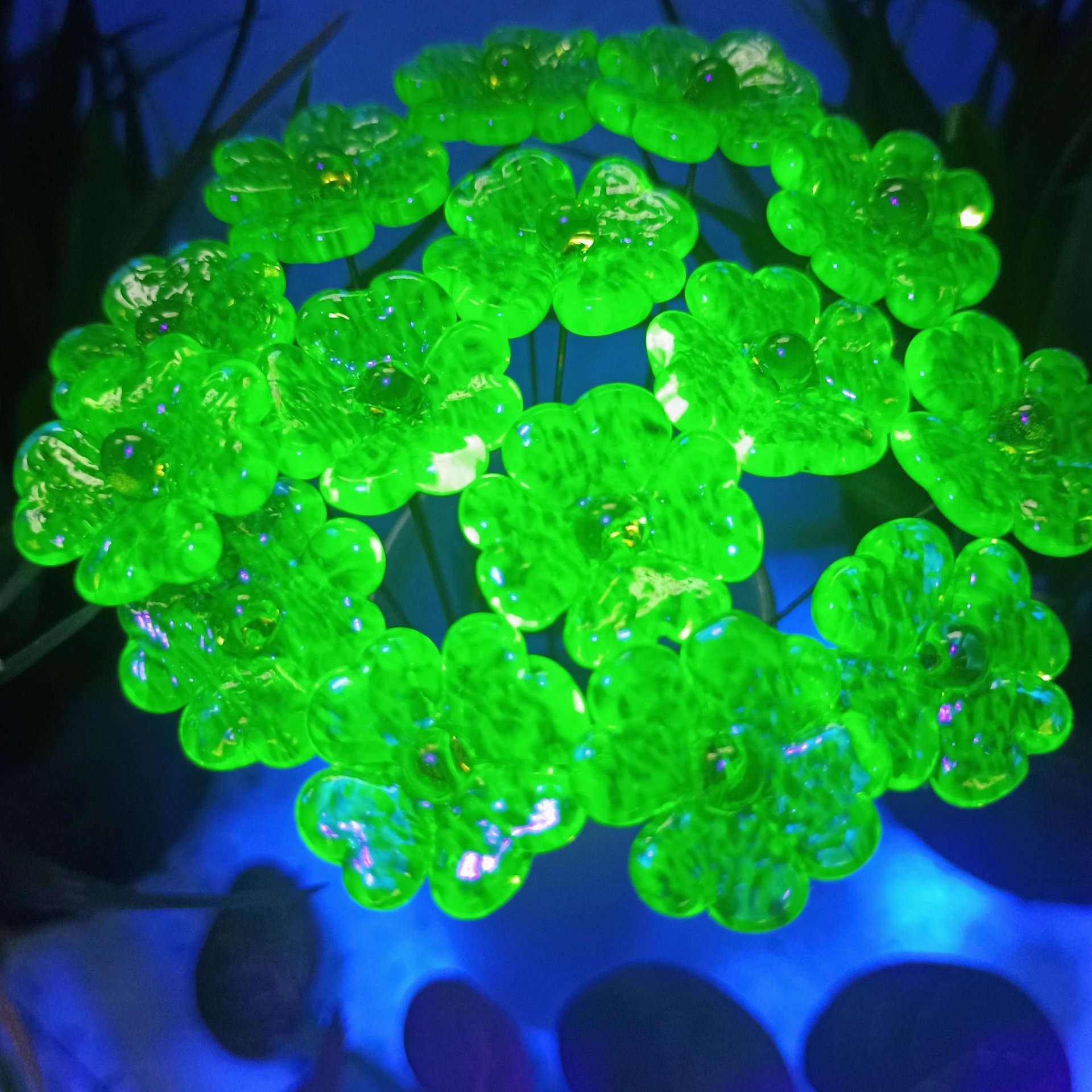 Uranium Glass 4 leaf Clover Shamrock, Luck of the Irish, green sprinkle frit; lampwork plant pick on 5in wire. Bouquet, Irish gift, 395nm