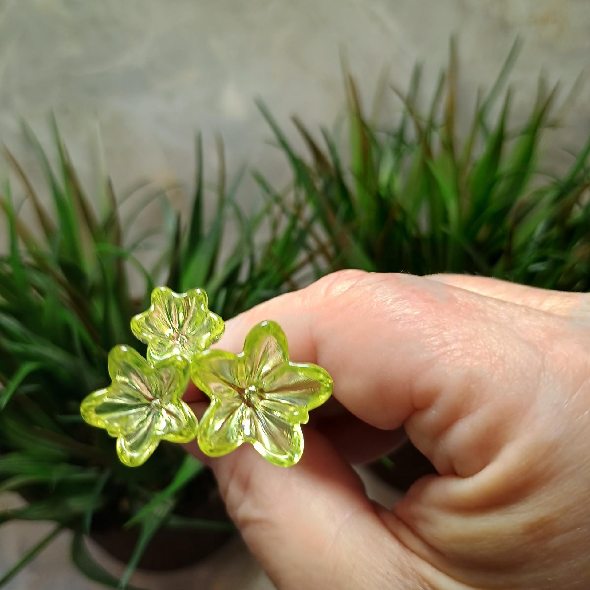 NEW!  Variety Set of 12+16+20mm Uranium Glass Flowers,  on 5in wire. Use in floral bouquet, plant pick, jewelry, gifts; bright glow 395nm