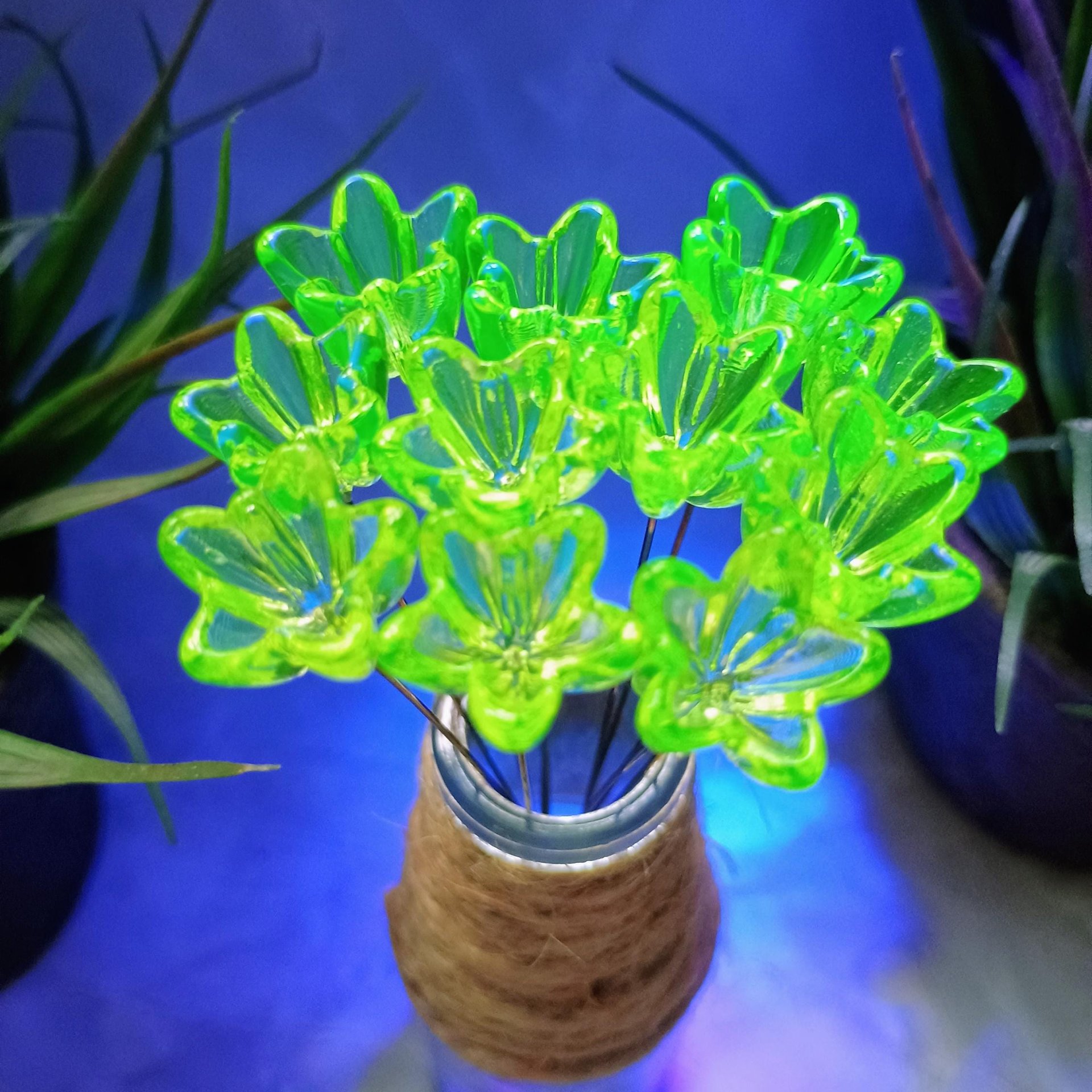 NEW! 16mm Uranium glass Flower, Medium (5/8") starflower on 5in wire. Use in floral bouquet, plant pick, jewelry, gifts; bright glow 395nm