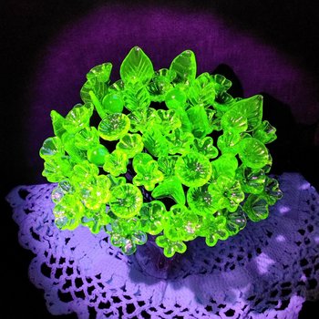 Uranium vasoline glass flowers on 5" wire, mini tiny small glass flowers leaves; handmade; bright green glow in 395uv vintage rare uranium