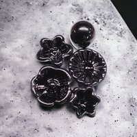 MODERN SOLID BLACK flower glass headpins; tiny small mini glass flowers on wire; individually crafted lampwork, jewelry, mixed media, gifts