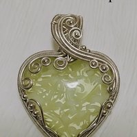 My Heart Glows! Uranium Small Heart  3/4in, vasoline glass with white swirls. lampwork pocket heart, cabachon, wire wrapping, jewelry, curio
