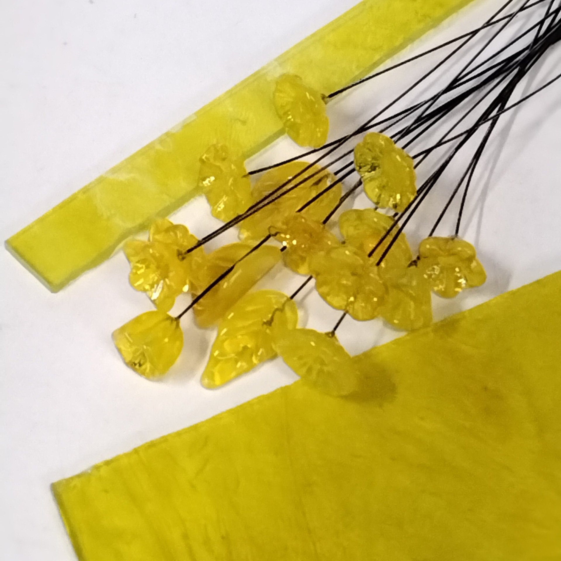 UV Reactive Yellow/Amber mini tiny small glass flowers on 5" wire, handcrafted lampwork, glows in uv light,colors vary due to glass density