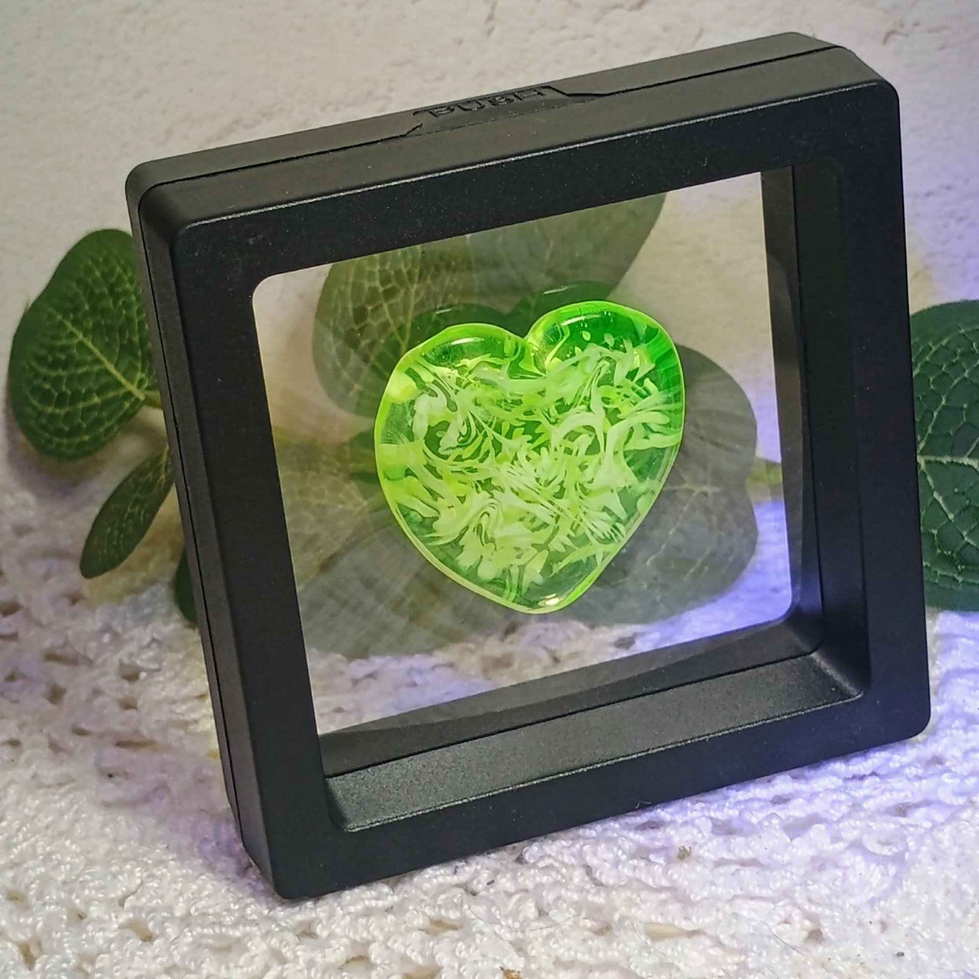 My Heart Glows! Uranium Large Heart 1.25" (30mm) vasoline glass with white victorian-lace swirls; wirewrapping, jewelry, pocket heart, gift,