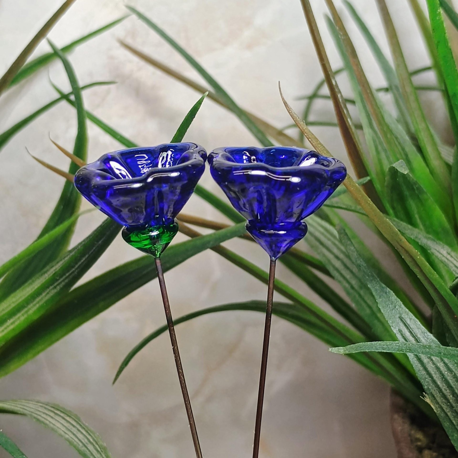 Cobalt blue glass (healing) flower headpins; tiny small mini glass flowers; handcrafted lampwork; jewelry, mixed media, little bouquet gift