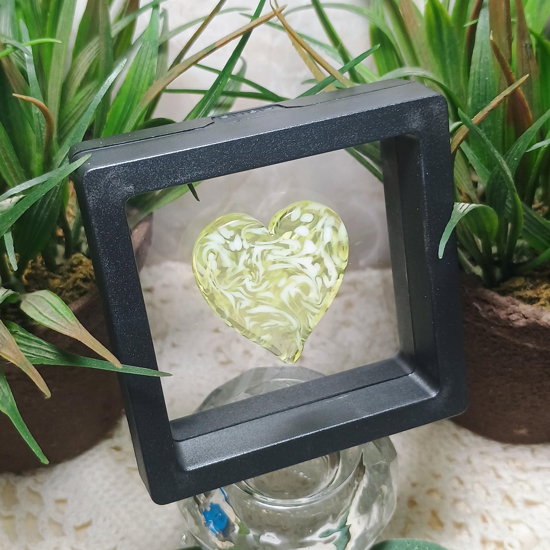 My Heart Glows! Uranium Large Heart 1.25" (30mm) vasoline glass with white victorian-lace swirls; wirewrapping, jewelry, pocket heart, gift,