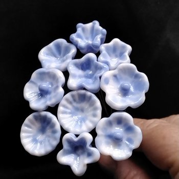 PERIWINKLE SPRINKLES glass flower headpins; tiny small mini glass flowers on wire; handcrafted lampwork, jewelry, mixed media, wedding, gift
